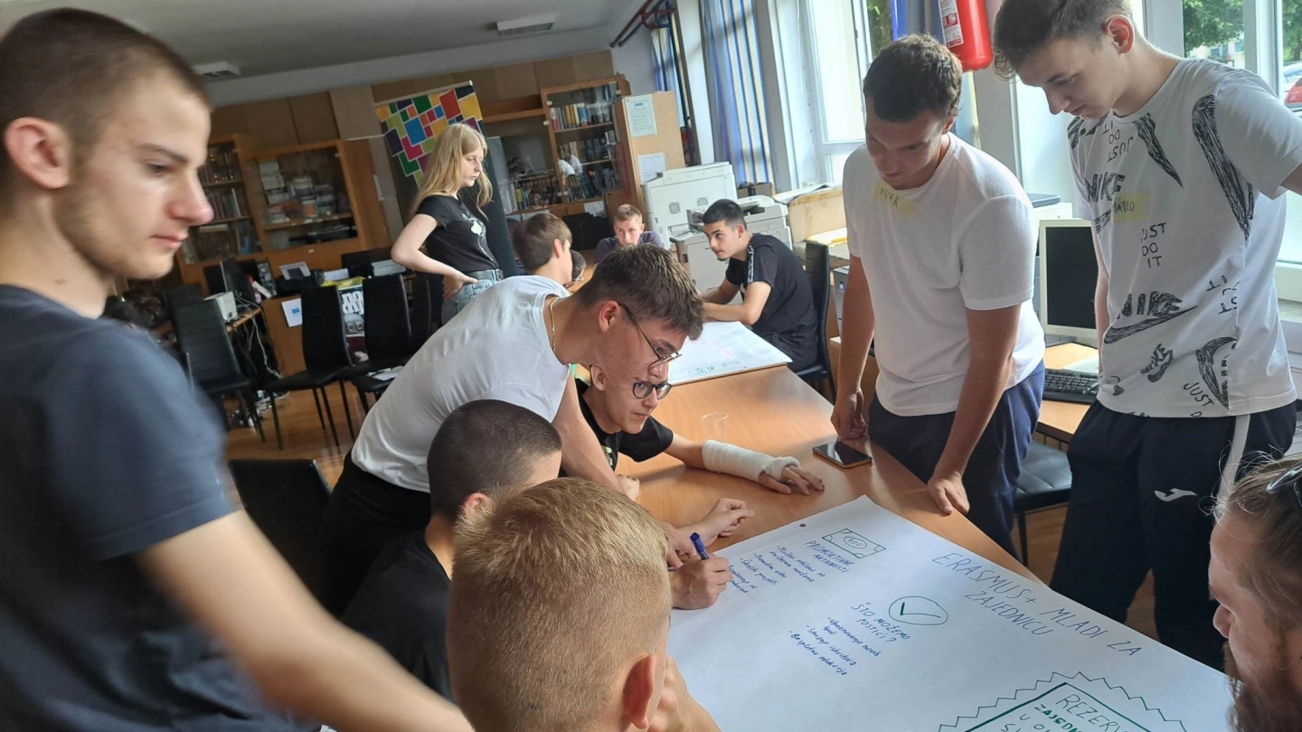 Mladi Đakova i okolice sudjelovali u lovu na informacije