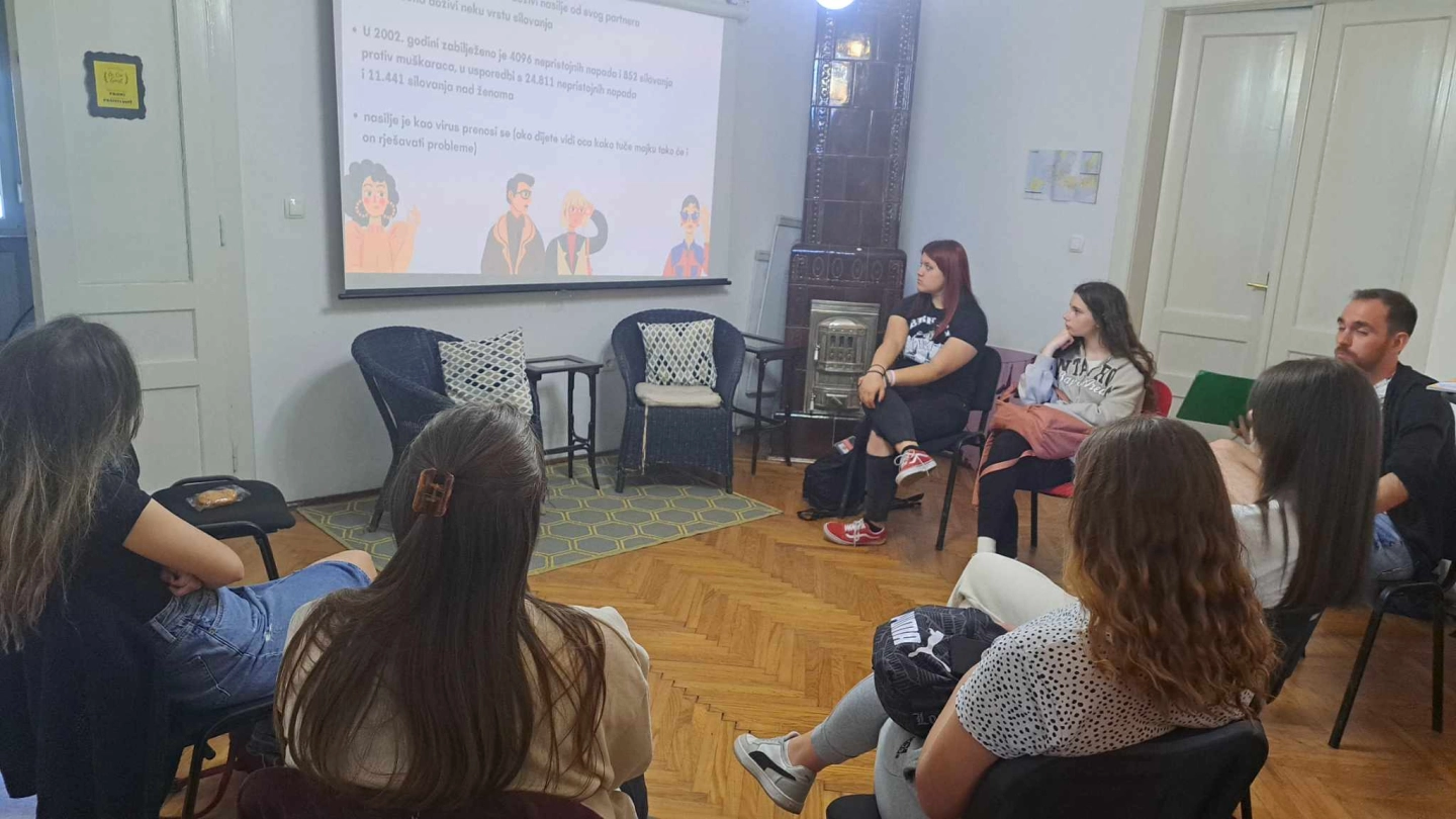 Mladi raspravljali o rodnoj ravnopravnosti